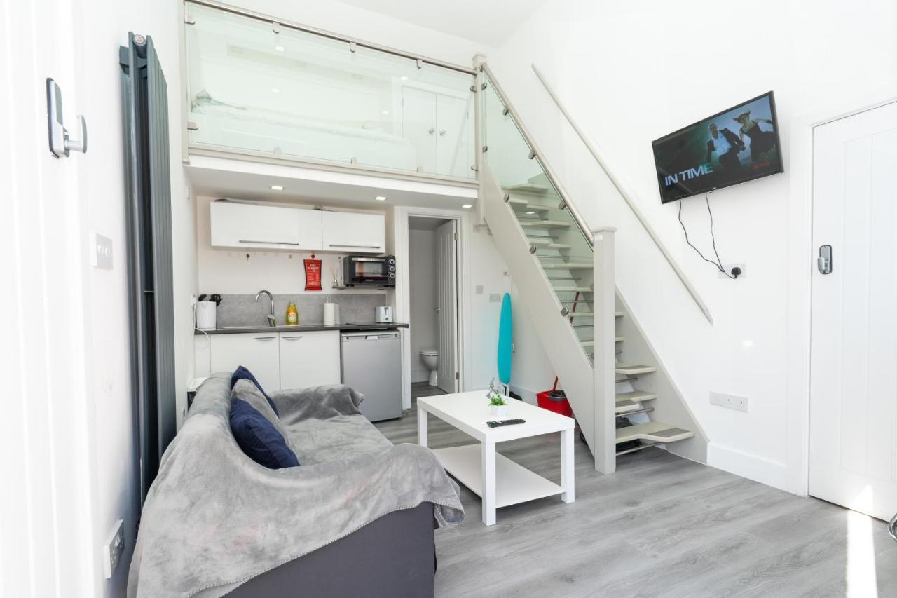 Modern & Stylish Studio In Reading Centre Apartment Ngoại thất bức ảnh